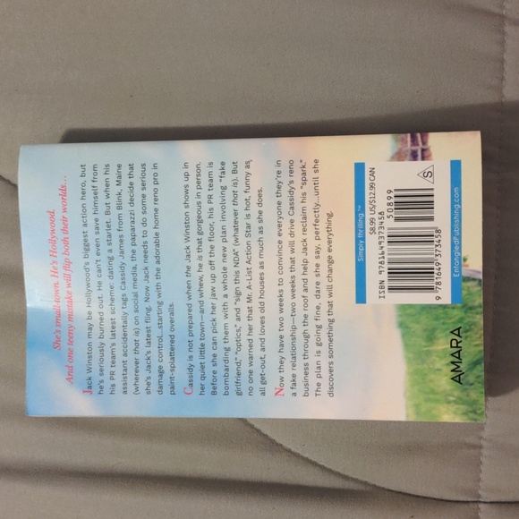 Accidentally Famous by Marissa Clarke in Paperback - Picture 2 of 2